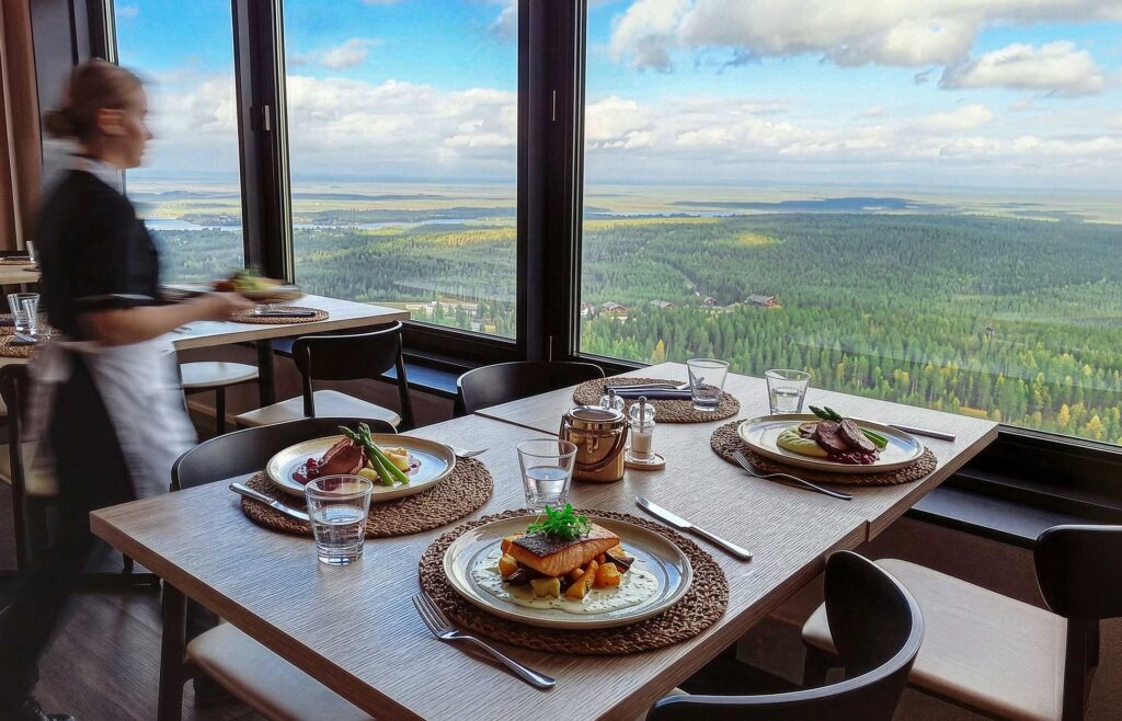 Ravintola Panoraman maisema Levin kylän ylle.