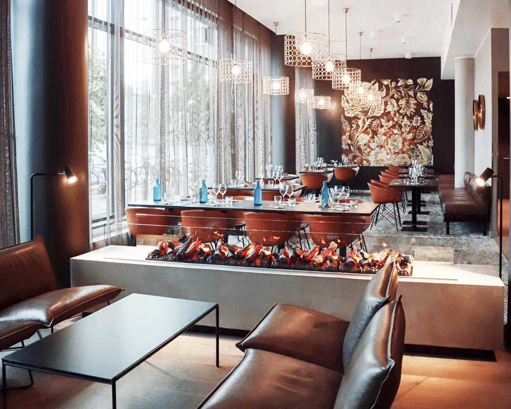 Ravintola Frejan illallissali.