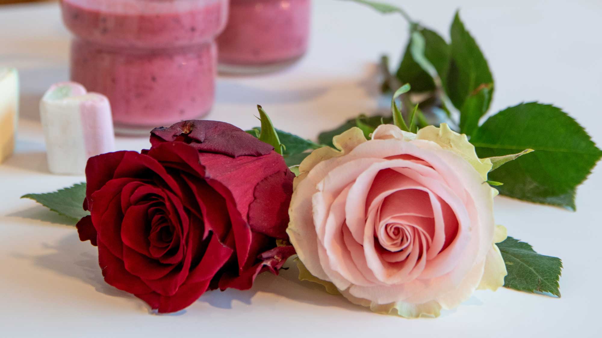 Ruusut Ravintola Frejan brunssilla.